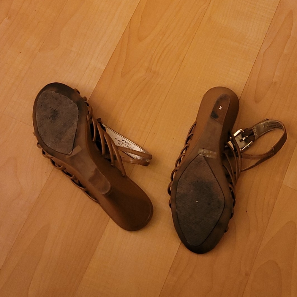 Wedges - Picture 5 of 5